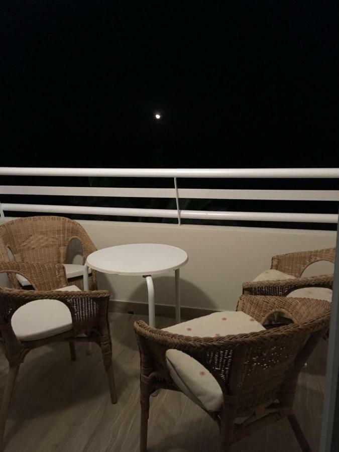 David By The Sea. 1:St Beach Line Fuengirola Exterior foto